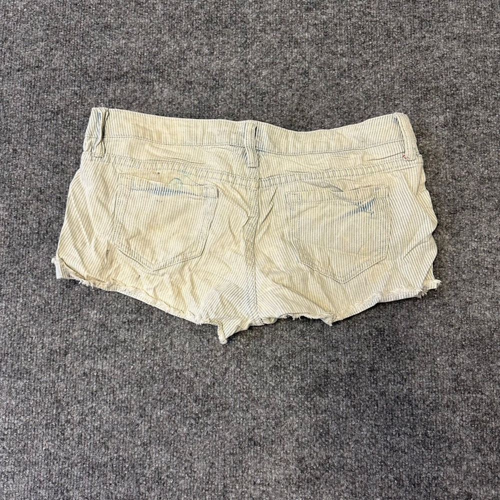 Mossimo Shorts Womens Size 7 Blue Pinstripe Cotton Distressed Raw Hem Casual - Picture 7 of 8